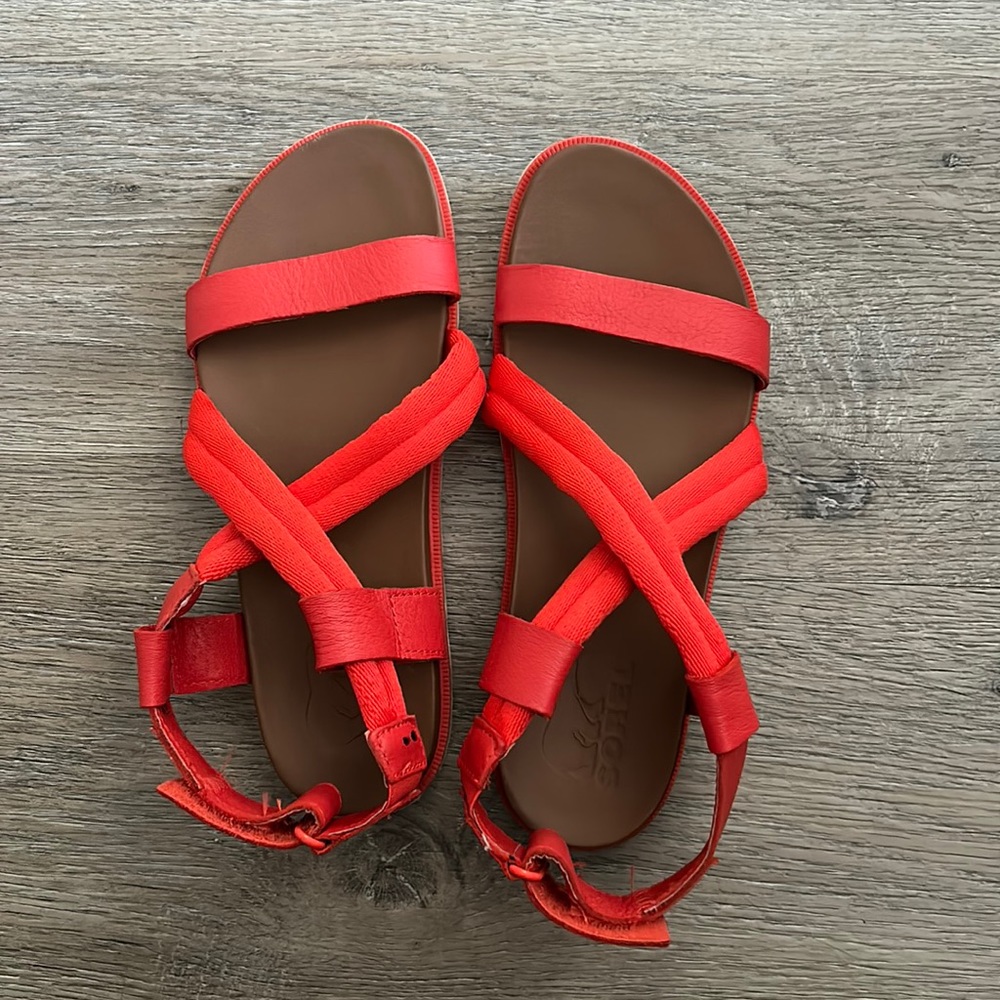 Sorel walking sandals Orange 7.5